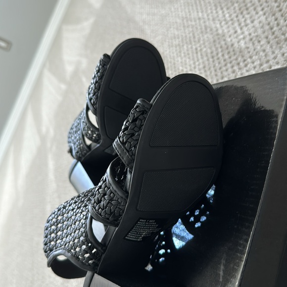 NWOT-Láuren Conrad—pep toe open back - Picture 5 of 5